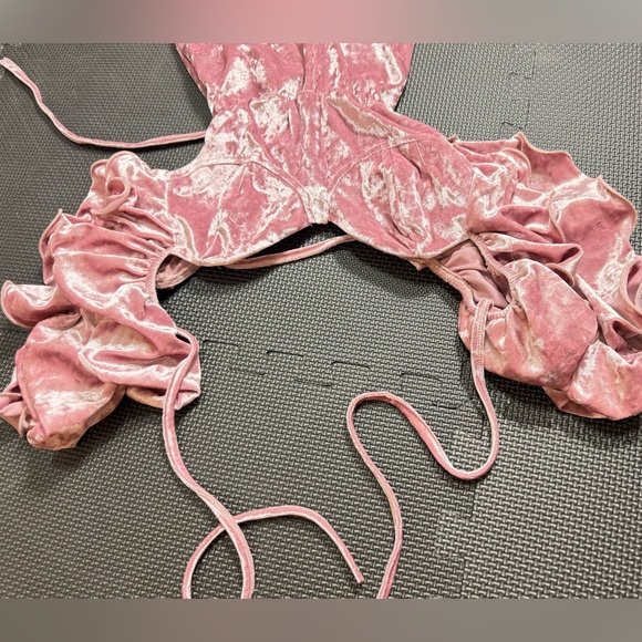 SHEIN velvet pink jumper, one piece, romper! NWT - Picture 5 of 6